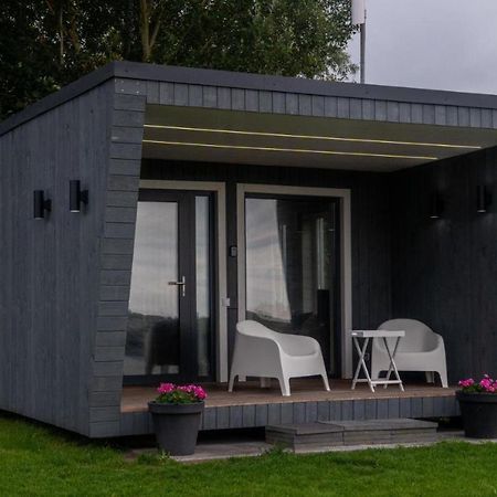 فيلا Tiny House Aan Het Water Op De Appelhof Wommels المظهر الخارجي الصورة