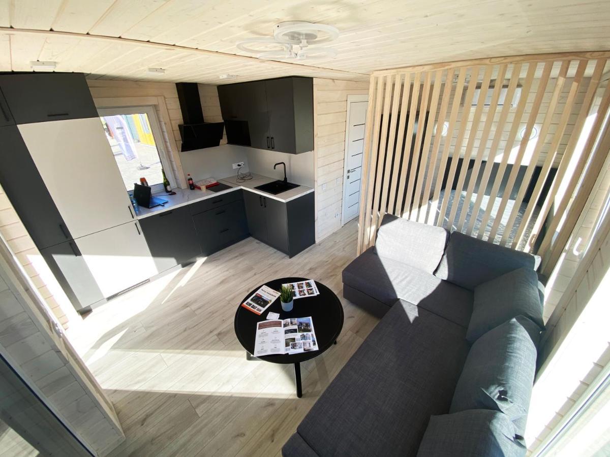 فيلا Tiny House Aan Het Water Op De Appelhof Wommels المظهر الخارجي الصورة