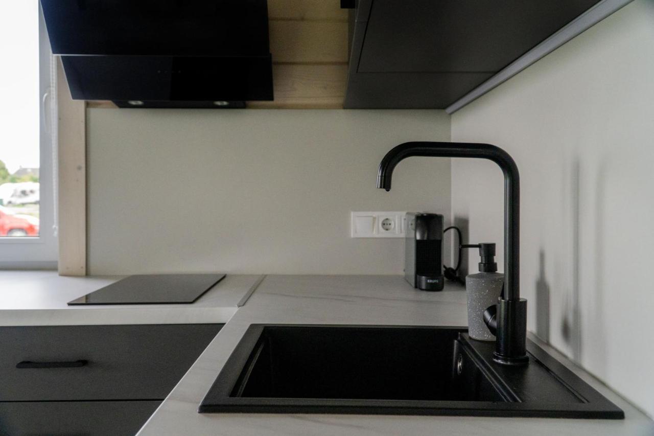 فيلا Tiny House Aan Het Water Op De Appelhof Wommels المظهر الخارجي الصورة