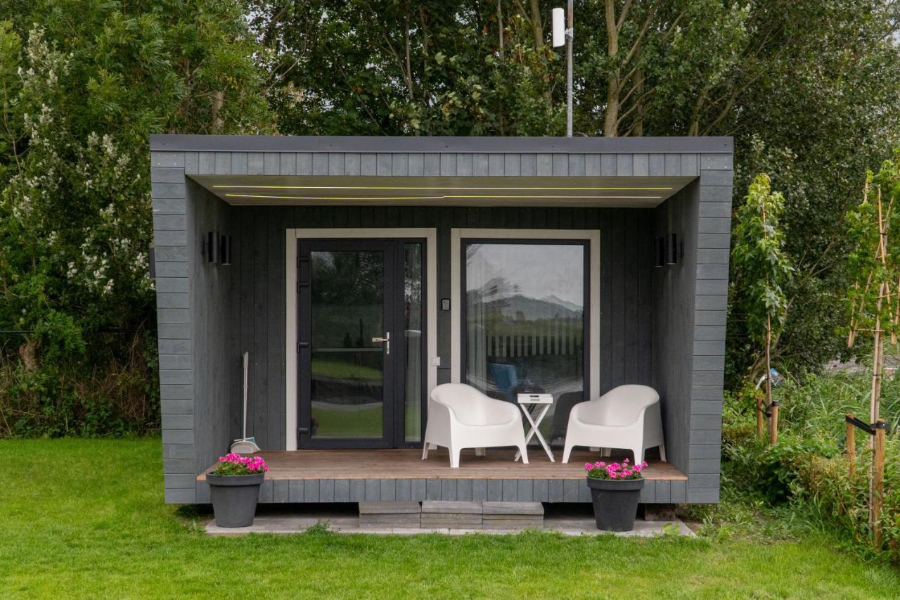 فيلا Tiny House Aan Het Water Op De Appelhof Wommels المظهر الخارجي الصورة
